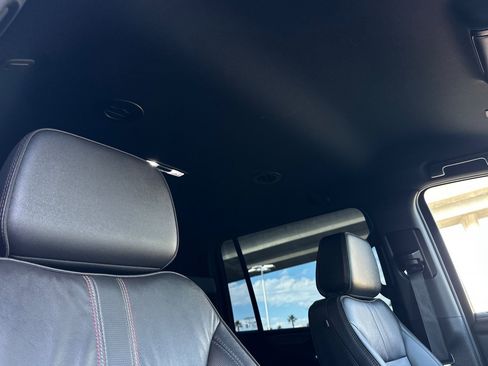 Used 2024 Chevrolet Suburban RST w/ Luxury Package image 17