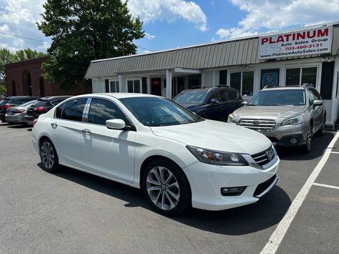Used 2014 Honda Accord Sport image 3
