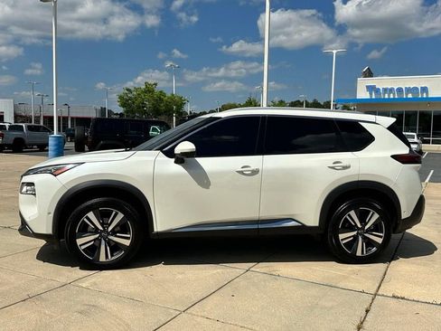 Used 2023 Nissan Rogue SL w/ SL Premium Package image 28