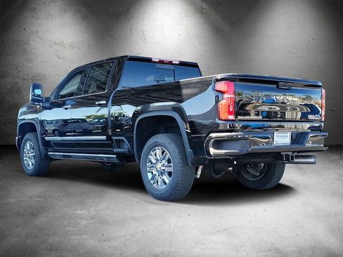 New 2026 Chevrolet Silverado 2500 High Country w/ High Country Premium Package AWD/4WD image 4