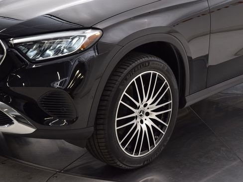 Certified 2026 Mercedes-Benz GLC 300 image 11