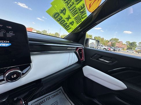 Used 2024 GMC Canyon AT4X image 24