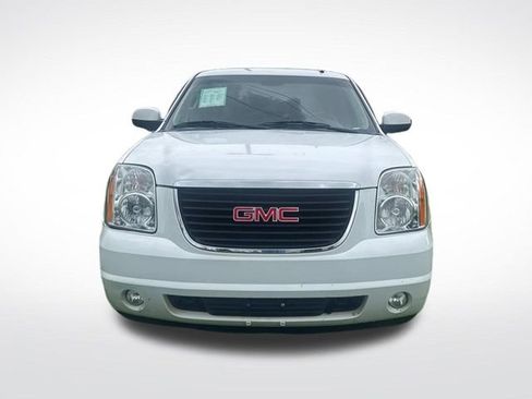 Used 2014 GMC Yukon XL SLT RWD image 2