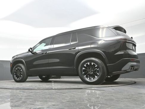 Used 2025 Chevrolet Traverse Z71 AWD/4WD image 25