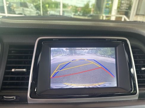 Used 2019 Hyundai Sonata Sport FWD image 12