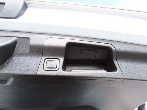 Used 2023 GMC Acadia AT4 w/ Technology Package image 20