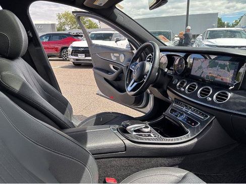 Used 2019 Mercedes-Benz E 300 4MATIC image 16