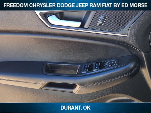 Used 2023 Ford Edge SEL image 17