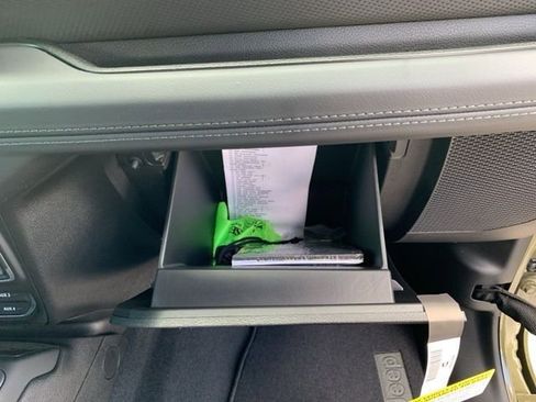 New 2025 Jeep Gladiator Mojave w/ Technology Group image 28