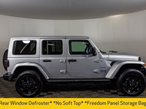 Used 2024 Jeep Wrangler Unlimited Sahara AWD/4WD image 13