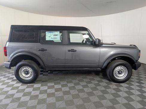 New 2025 Ford Bronco 4-Door image 8