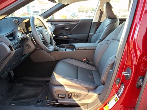 New 2025 Lexus ES 350 Premium image 9