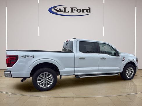 Certified 2025 Ford F150 Lariat w/ Tow/Haul Package AWD/4WD image 9