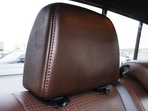 Used 2019 Toyota Tacoma Limited image 30