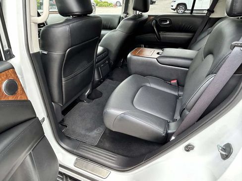 Used 2024 Nissan Armada SL w/ Captain's Chairs Package RWD image 8