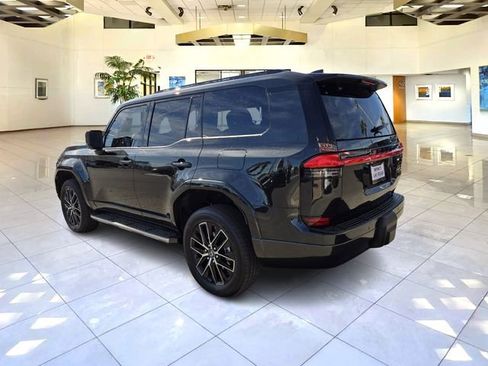 Used 2026 Lexus GX 550 w/ Accessory Package (2T) AWD/4WD image 5