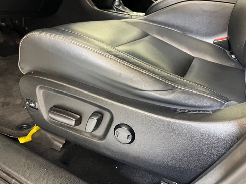 Used 2016 Toyota Highlander XLE image 13