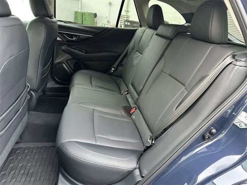 Used 2025 Subaru Outback Limited image 13