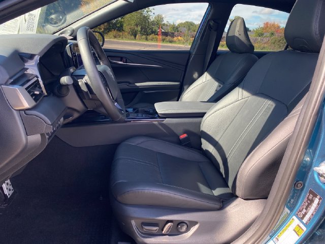 Used 2025 Toyota Camry XSE AWD/4WD image 16