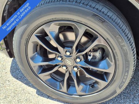 Used 2022 Dodge Durango SXT w/ Blacktop Package AWD/4WD image 10