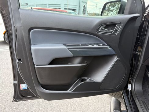 Used 2020 Chevrolet Colorado Z71 image 11