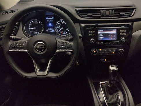 Used 2018 Nissan Rogue Sport S w/ S Appearance Package FWD image 22