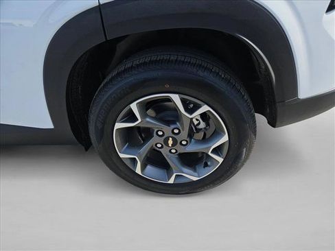 New 2026 Chevrolet Trax LT w/ LT Convenience Package image 10