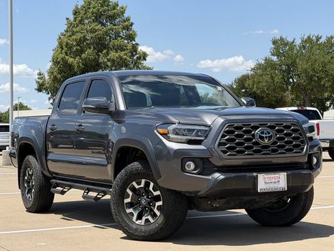 Used 2023 Toyota Tacoma TRD Off-Road w/ Technology Package AWD/4WD image 2