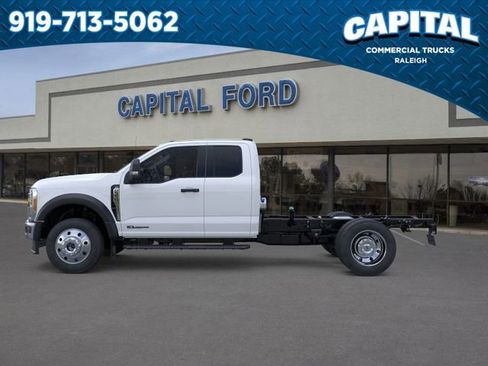 New 2025 Ford F550 4x4 SuperCab Super Duty image 3