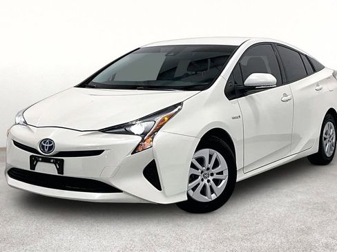 Used 2018 Toyota Prius One FWD image 14