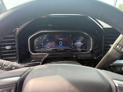 Used 2024 Chevrolet Silverado 1500 LT AWD/4WD image 18