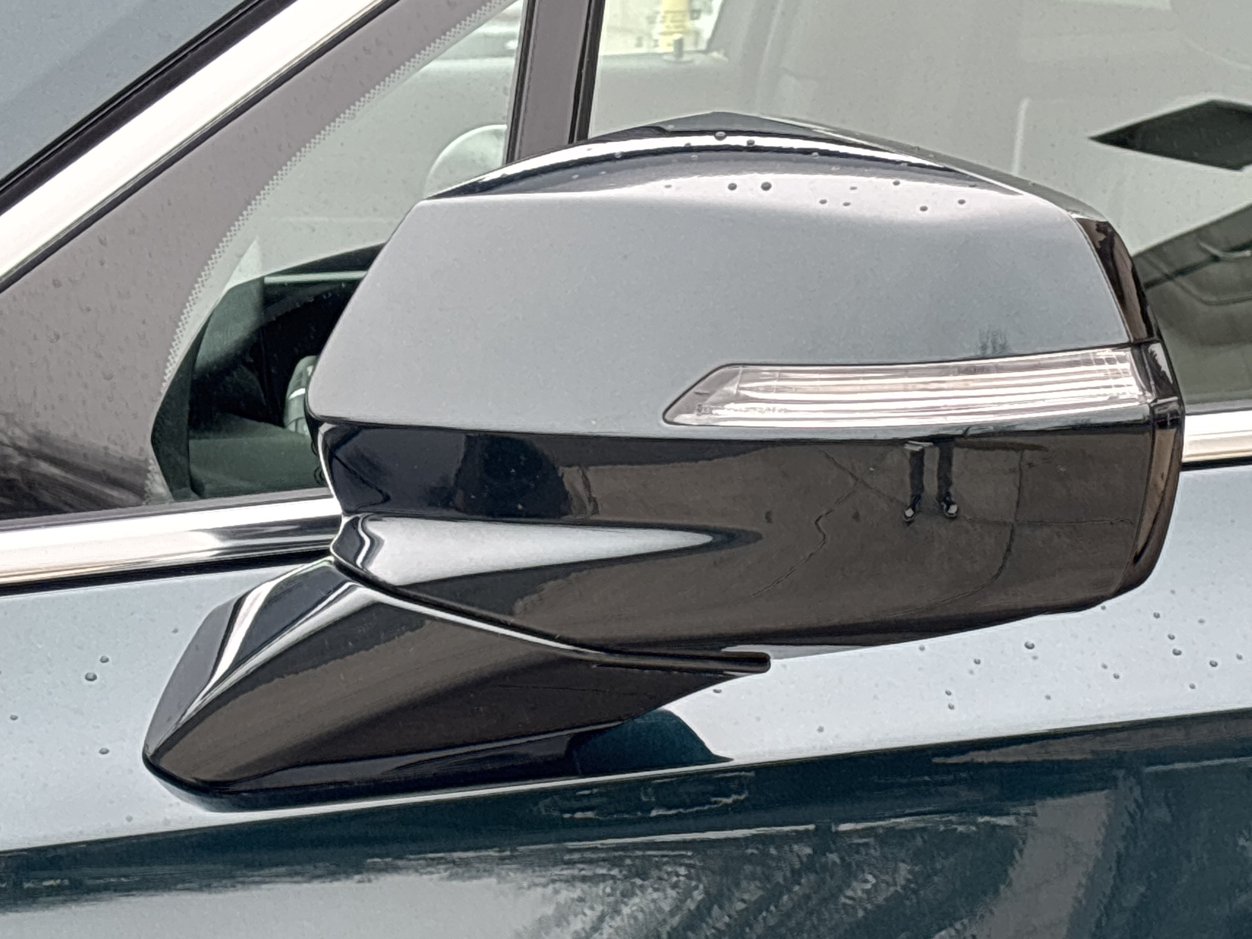 Used 2025 Cadillac XT6 Premium Luxury AWD/4WD image 19