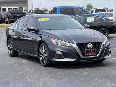 Used 2022 Nissan Altima 2.5 SV