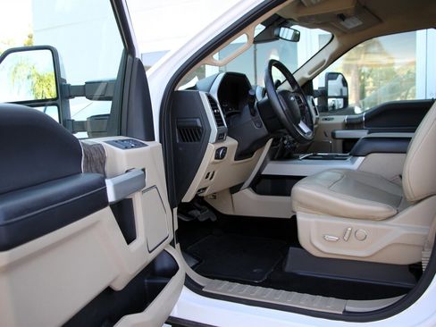 Used 2019 Ford F350 Lariat w/ Lariat Ultimate Package image 13