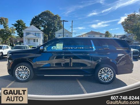 New 2025 Chevrolet Suburban Premier w/ Sun And Tow Package image 6