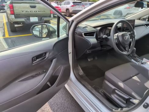 Used 2024 Toyota Corolla LE FWD image 10