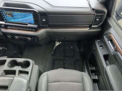 Certified 2024 Chevrolet Silverado 1500 LT AWD/4WD image 30