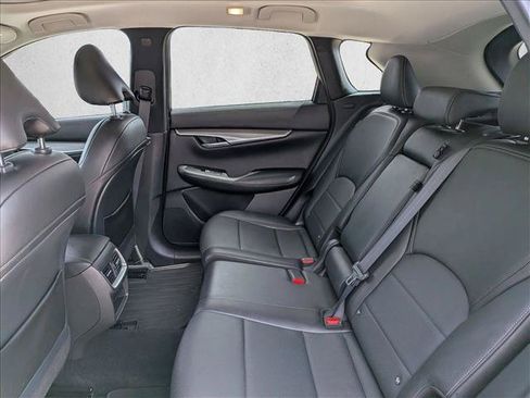 Used 2023 INFINITI QX50 Luxe FWD image 19