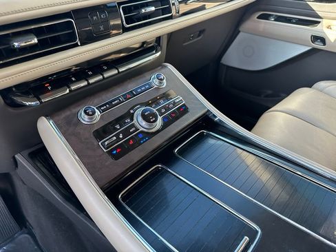 Used 2022 Lincoln Aviator Reserve w/ Equipment Group 201A image 14