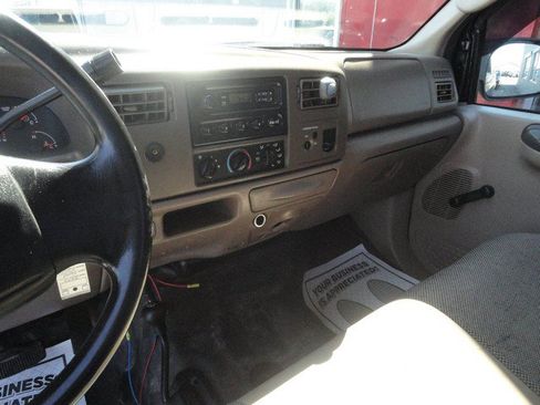 Used 2004 Ford F250 4x4 Regular Cab Super Duty image 8