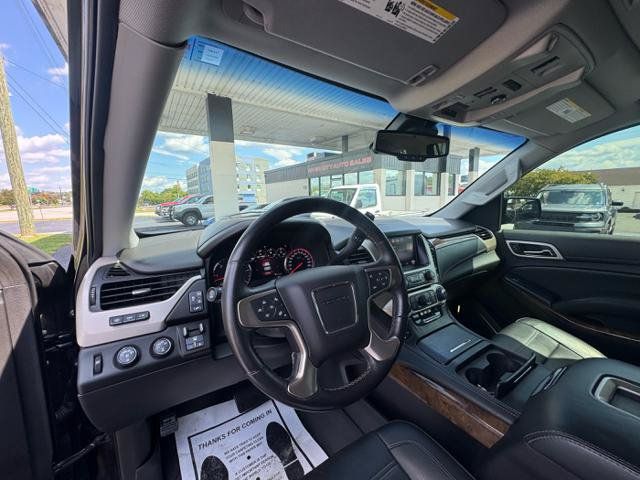 Used 2015 GMC Yukon Denali w/ Touring Package AWD/4WD image 9