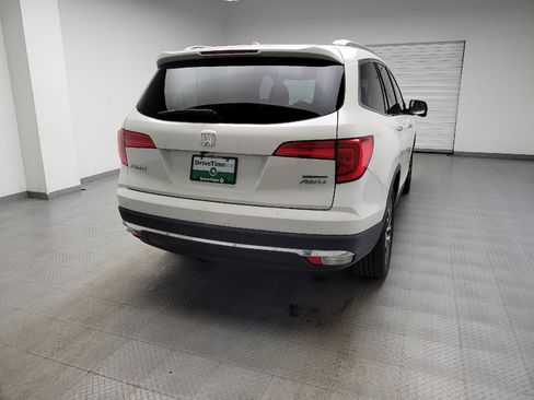 Used 2017 Honda Pilot Touring image 7