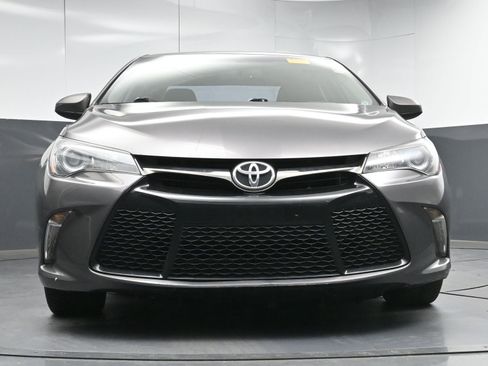 Used 2015 Toyota Camry XLE image 23