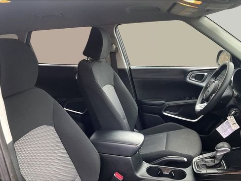 Used 2021 Kia Soul LX image 30