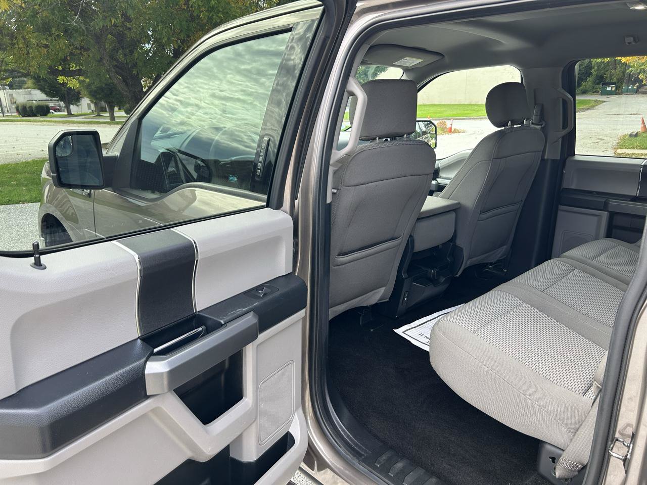 Used 2018 Ford F150 XLT AWD/4WD image 12