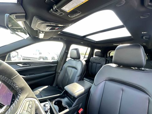 New 2025 Jeep Grand Cherokee L Limited image 16