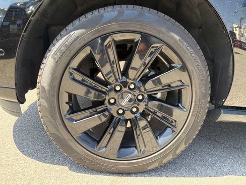 Used 2023 Lincoln Navigator L Reserve w/ Monochromatic Package AWD/4WD image 25