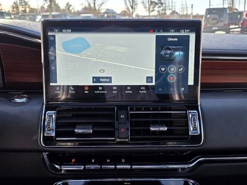 Used 2023 Lincoln Navigator Reserve image 23