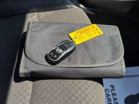 Used 2019 Buick Encore Preferred AWD/4WD image 30