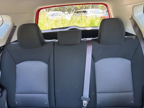 Used 2025 Kia Soul LX w/ LX Technology Package FWD image 35